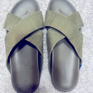 Rothy’s Weekender Slide- Green size 9